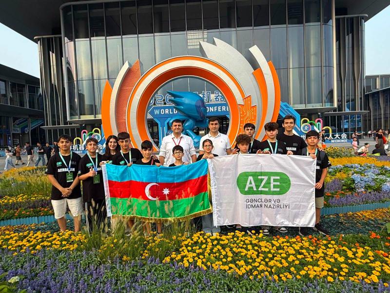 Çinin Pekin şəhərində keçirilən “World Robot Contest Final 2026” beynəlxalq yarışında Azərbaycanı təmsil edən yeniyetmə və gənclərdən ibarət milli komanda uğurla çıxış edib.